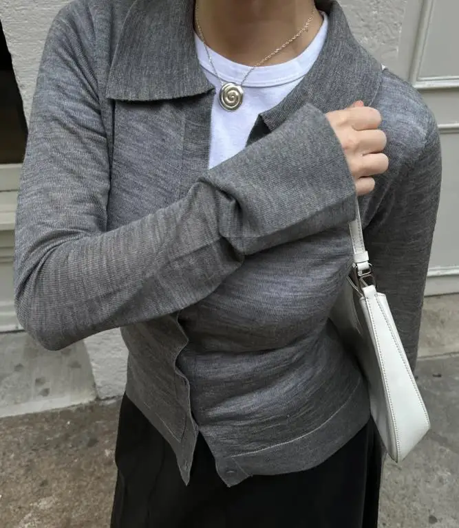 

2025 New Fashion Autumn/winter Y2K Button Knitted Shirt Sweater Women's Wear Female Clothing