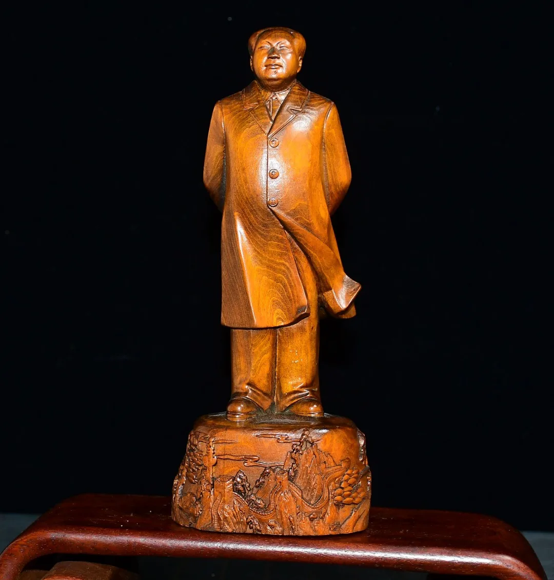 Old Boxwood The Great Leader of China Chairman Mao Mao Zedong statue Wenfang screen Amass wealth Ornaments
