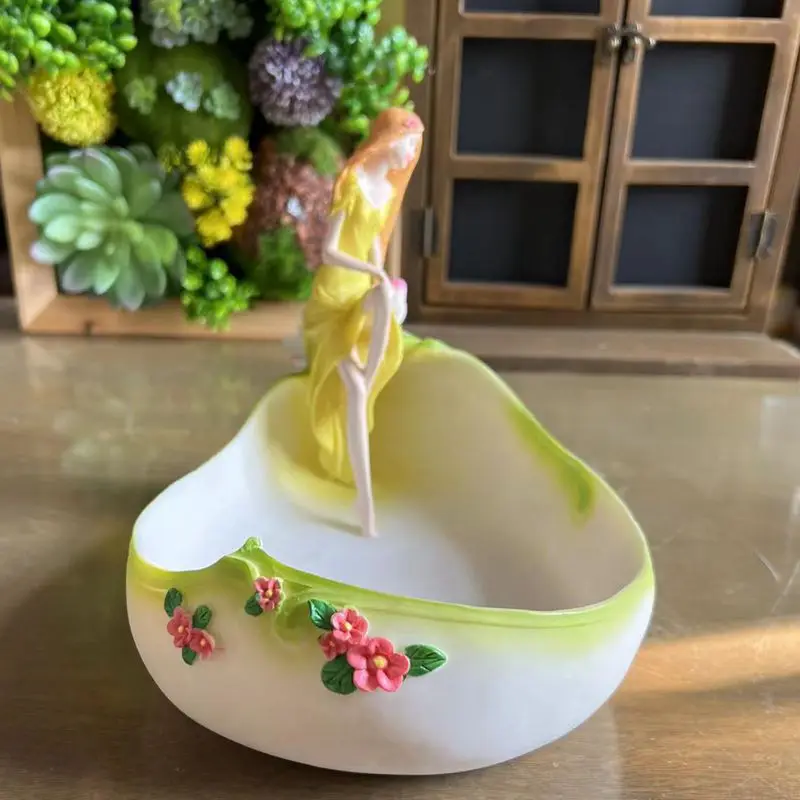 

Girl vase flowerpot garden outdoor courtyard home creative decoration small ornaments resin crafts garden ornaments