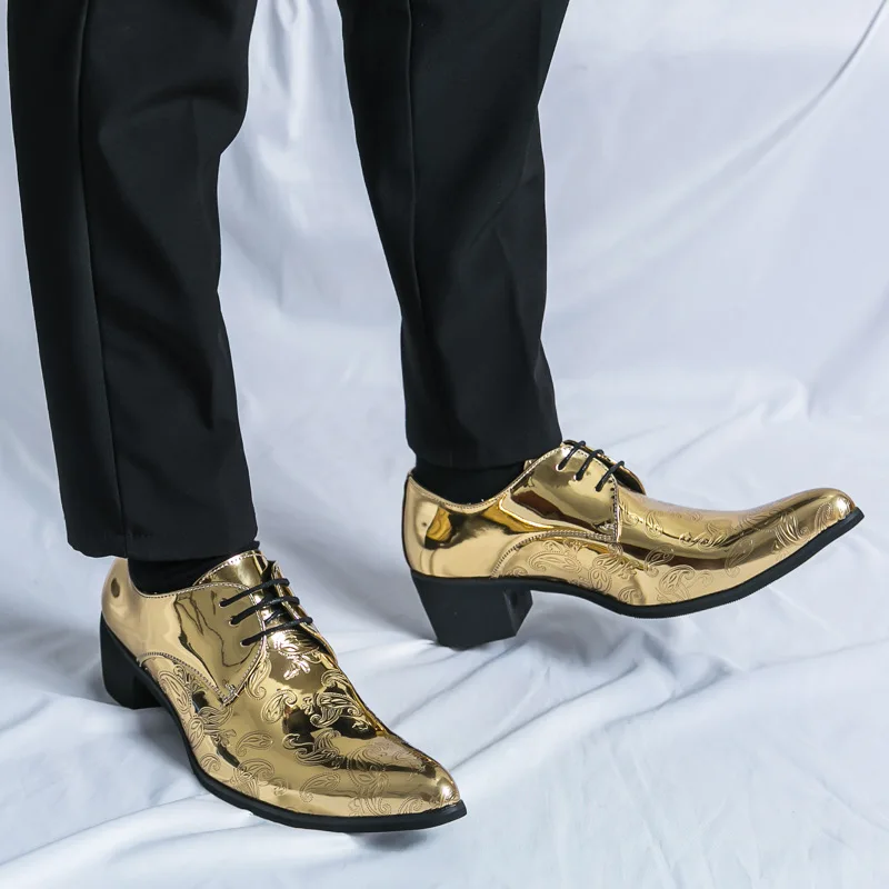 Men's Golden Bullock Shoes Men Fashion Shoes Casual Formal Business Leather Shoes Men Marry Shoes Italian Dress banquet Shoe