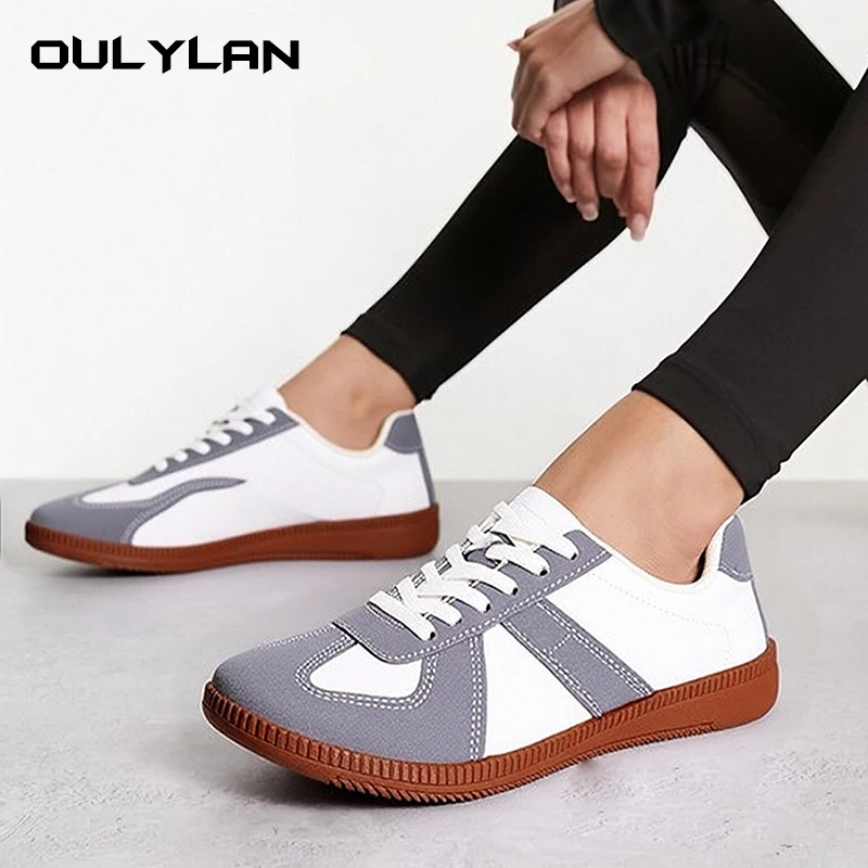 

New 2025 Women Men Sneakers Genuine Leather Casual Training Shoes Breathable Comfortable Flat Spring Fashion