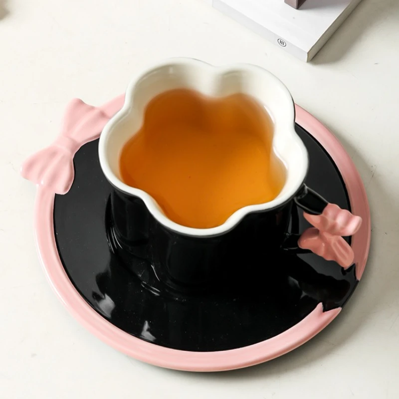 

Coffee Mug Ceramic Cream Style Tazas Bonitas De Cafe Flower Bow Mugs Designer Afternoon Tea Latte Cup Girl'S Heart Cups Plate