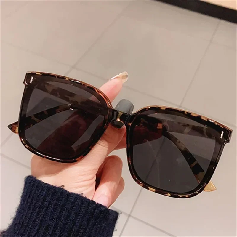 Retro New Sunglasses Men Women Popular Square Sun Glasses Ladies Black Eyeglasses Driver Goggles UV400 Mirror Shades