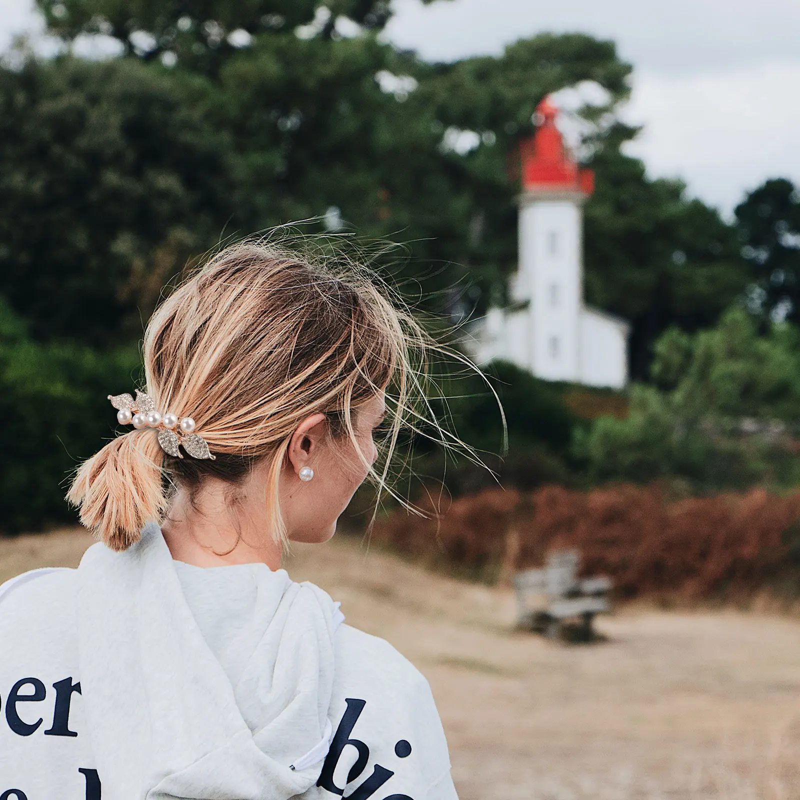 

2pcs Butterfly Bow Hair Clips Pearl Rhinestone Barrettes Alloy Ponytail Hairpins Wedding Party Hair Accessories