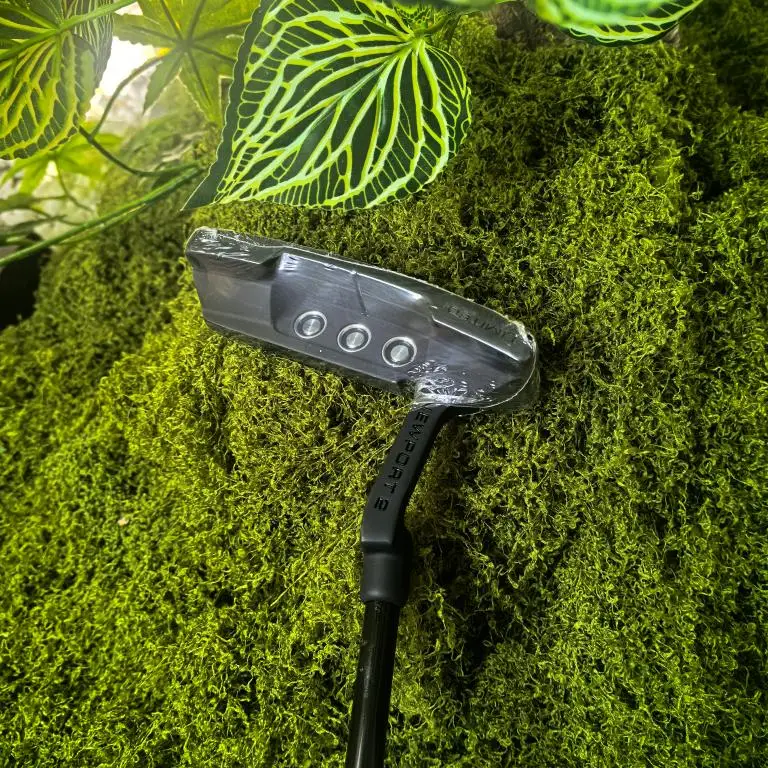 

Golf Putter - 32-35", Classic-Styled, Adjustable Weight System, Unisex Fit for All Skill Levels