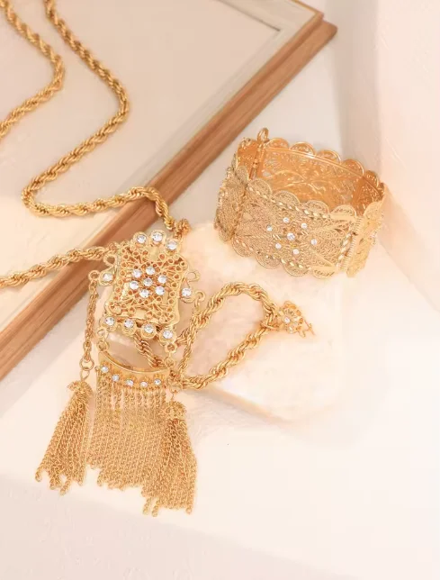 

Golden-Plated 2-Piece Set Bracelet Necklace Luxurious Vintage Style Moroccan Women's Fashion Collection&Gift