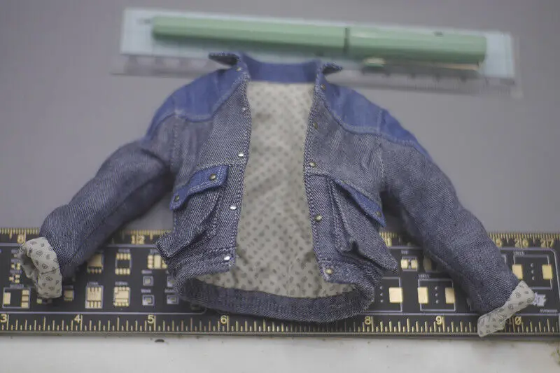 

PT-sp21 1/6 Scale Trend Denim Jacket Model For Figure Doll