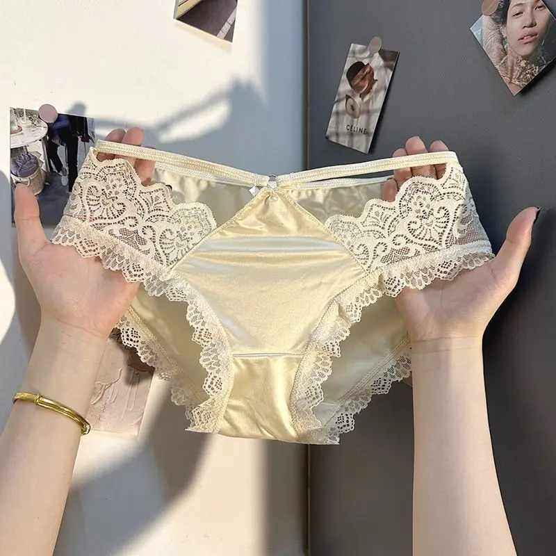 French Sexy Underwear Girls Panties Low Waist Cotton Crotch Lace Patchwork Student Panties Hollow Out Hip Lift Pink New