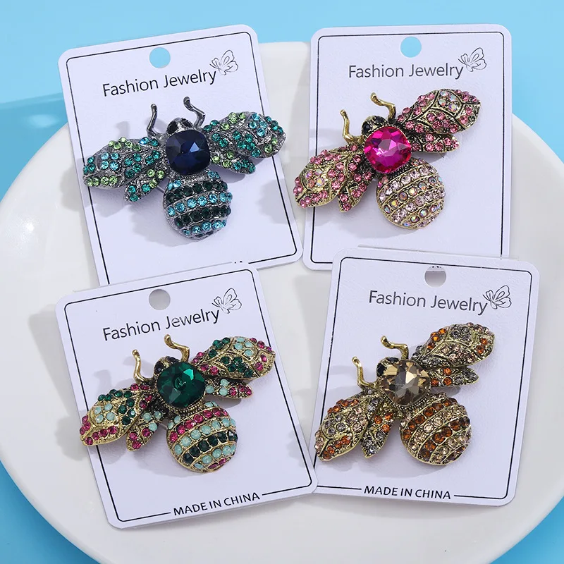 

Classic Vintage Rhinestone Bee Brooch Ladies Luxury Insect Glitter Party Ball Ornament Jewelry Pin Badge Accessories