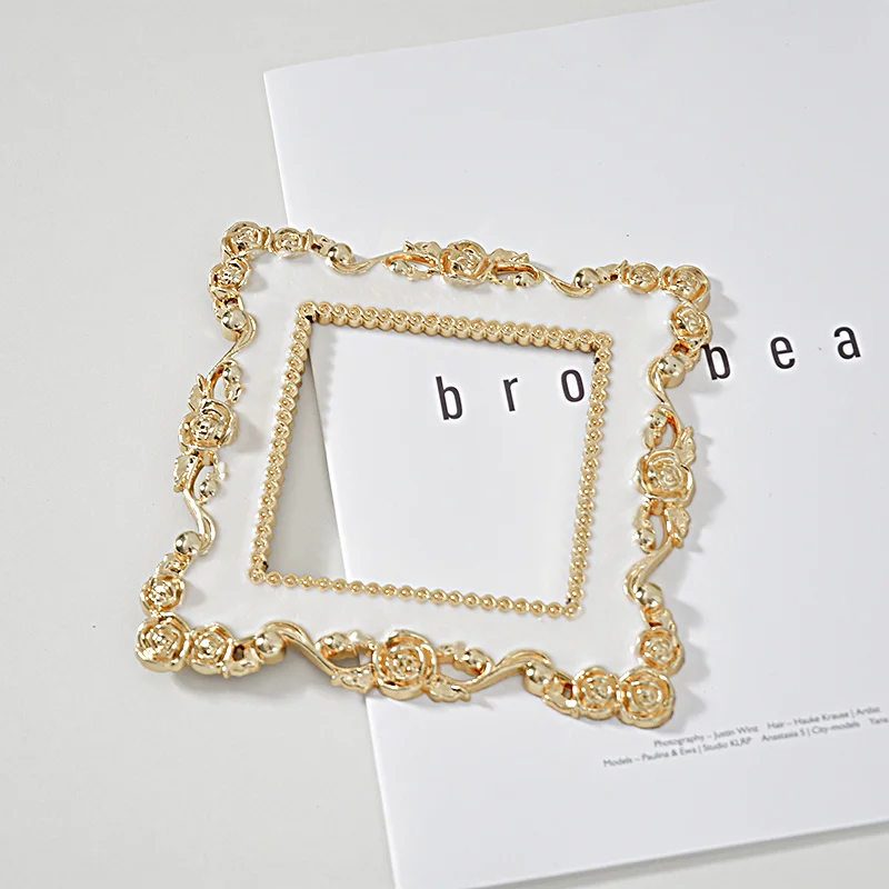 24 Mô Hình Vàng Bạc Trắng Họa Tiết Retro Khung Ảnh Chụp Ảnh Trang Trí Đạo Cụ Móng Comestics Chụp Ảnh Đồ Trang Trí