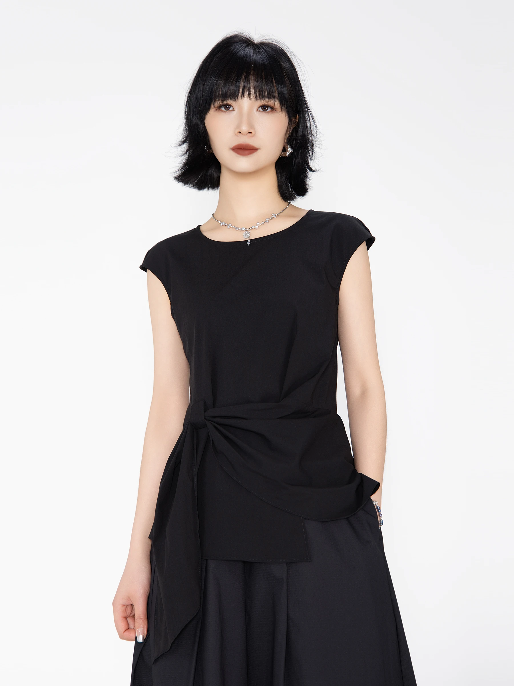 

Shuer 2026 Summer New Short Sleeve T-Shirt Women Design Sense Waist in Tie Top Elegant Versatile Citywalk Travel Casual Outdoor