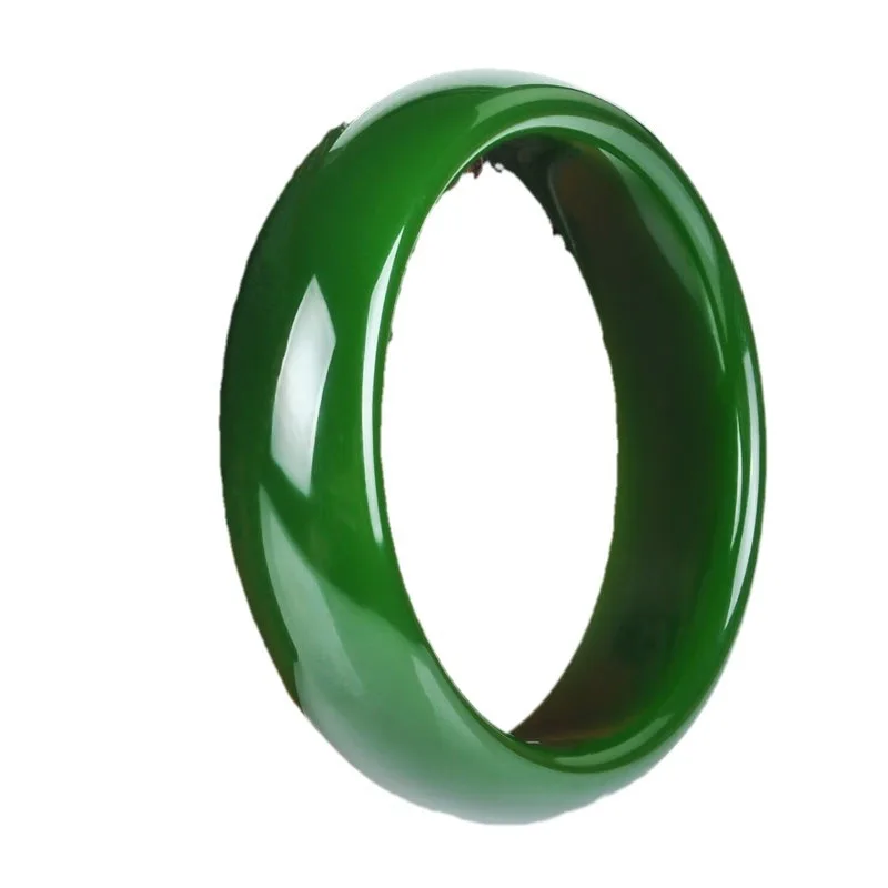 High-quality imitation made from outer Mongolian jade, featuring a Xinjiang Hetian jadeite bracelet in a spinach g