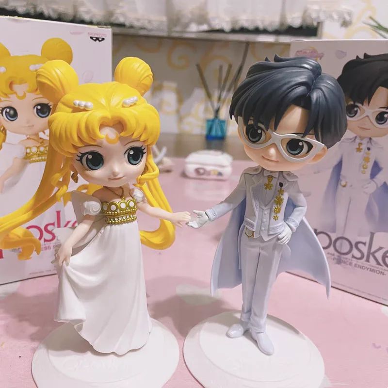 14CM Bandai Original Sailor Moon Anime Figure Wedding Dress Tsukino Usagi Chiba Mamoru Anime Figurine Model Toys For Girls Gifts