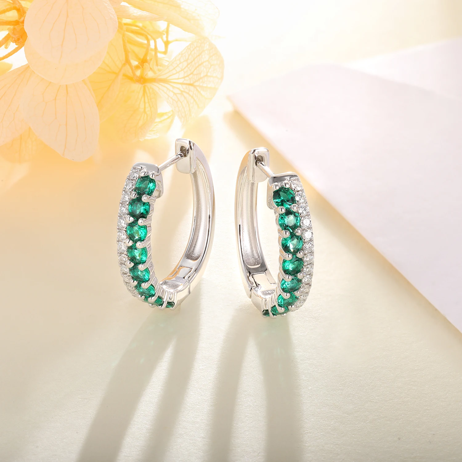 

TYYL 20mm Double Row Emerald Moissanite Hoop Earrings S925 Silver D VVS1 Diamond Wedding Ear Jewelry for Woman Girl Party Gifts