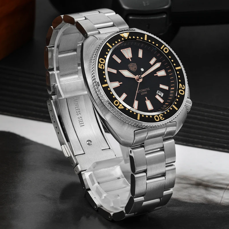 Watchdives WD6105 Dive Watch NH35 Automatic Movement 200M Water Resistance Luminous Stainless Steel Sapphire Crystal Watches