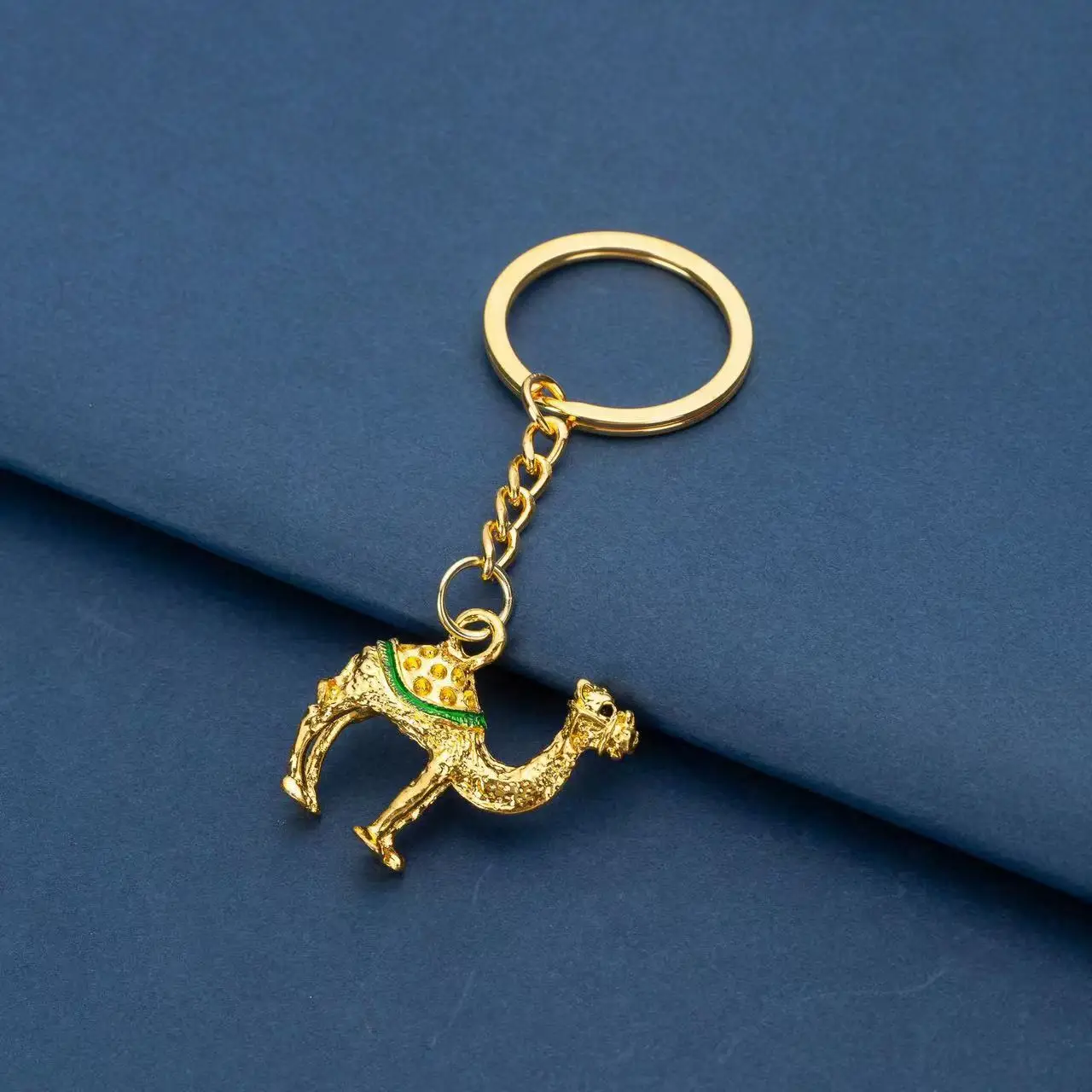 New Metal 3D Camel Keychain Dubai Camel Pendant Key Chain Car KeyRing Accessories Tourist Souveni Jewelry K5333