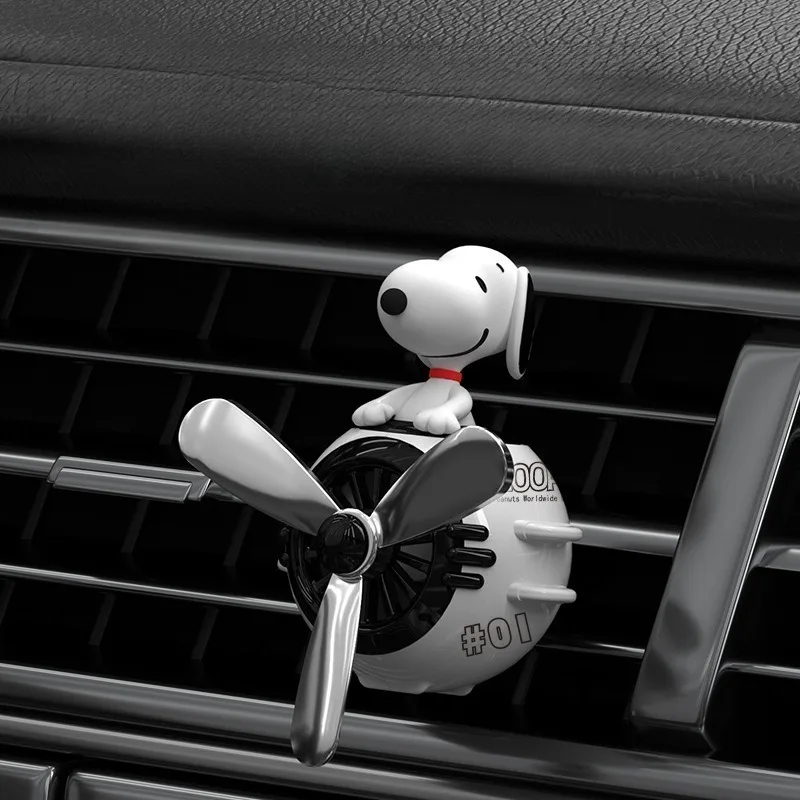 Exquisite Anime Snoopy Niedliche Fahrzeugmontierte Aromatherapie Kreative Auto-Accessoires Geschenke für Männer und Frauen – Detail 1