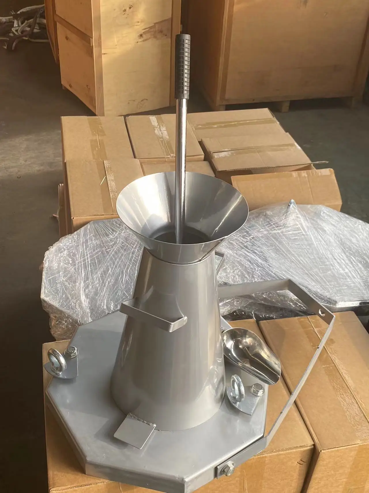 مجموعة مخروطية الركود، جهاز اختبار الرش والخرسانة الفولاذية، مجموعة كاملة من معدات الاختبار لآلة اختبار ضغط الخرسانة