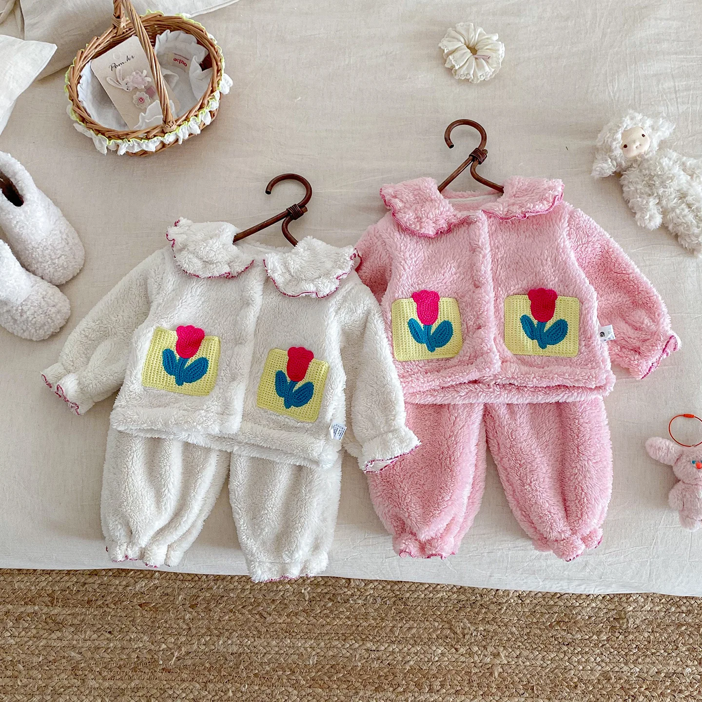 2025 Autumn and Winter New Infant Integrated Velvet Loungewear Set Female Treasure Thickened Flower Fluff Two-piece Set