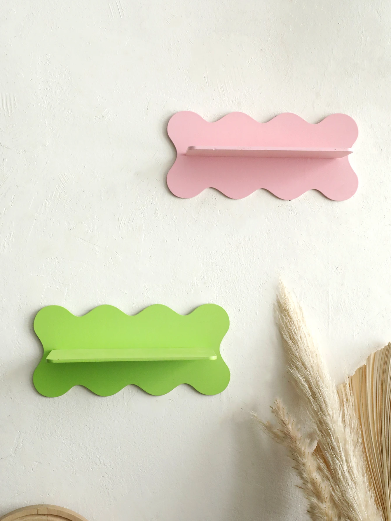 Wooden Wave Shape Floating Wall Shelf Display Stand Candy Color Crystal Storage Rack Wall Decor for Bedroom Girl Room Decoration