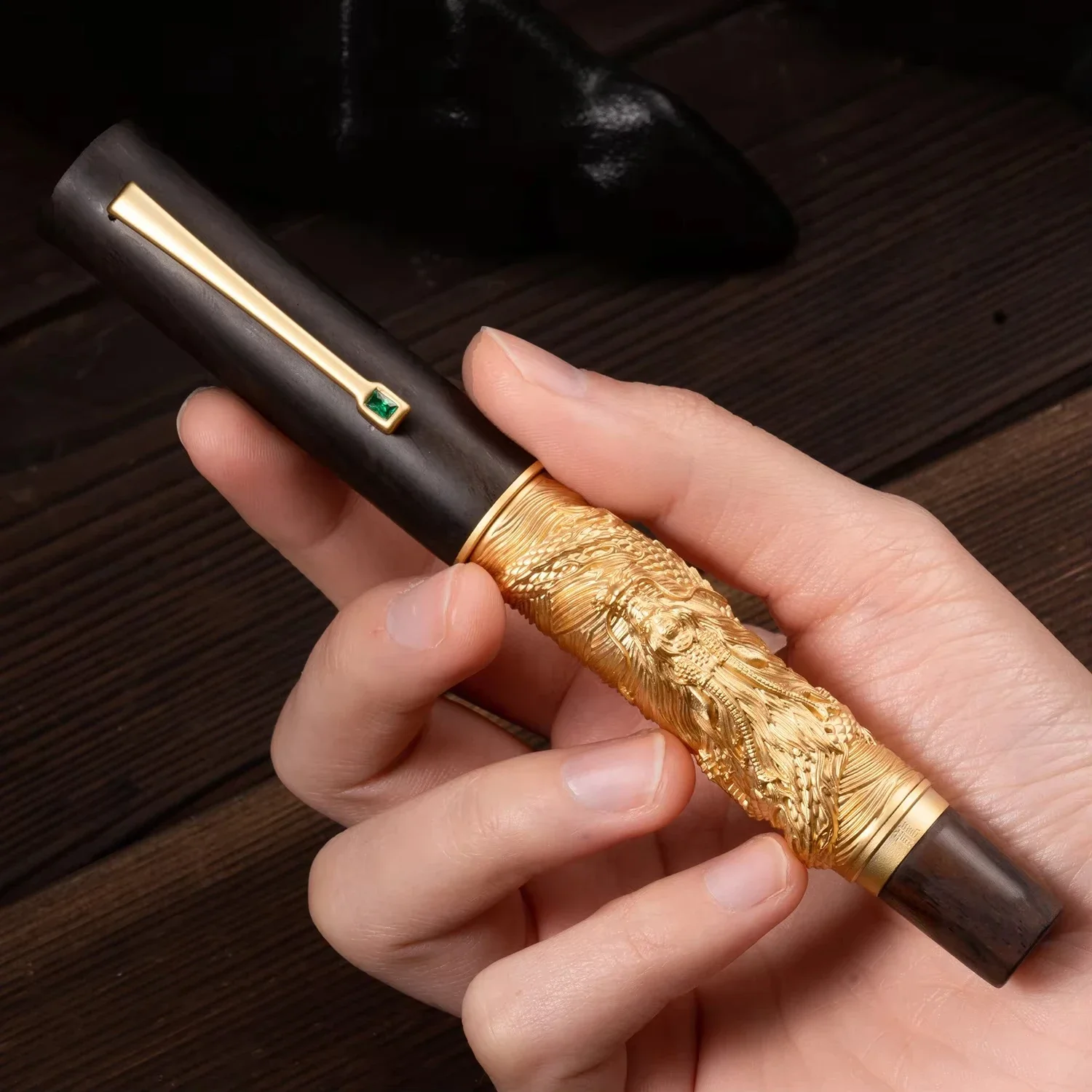 

Sleek Hongdian N24 Dragon Year Limited Fountain Pen EF/F Blade F/M Nib Golden Stereoscopic Carving Writing Gift Pen