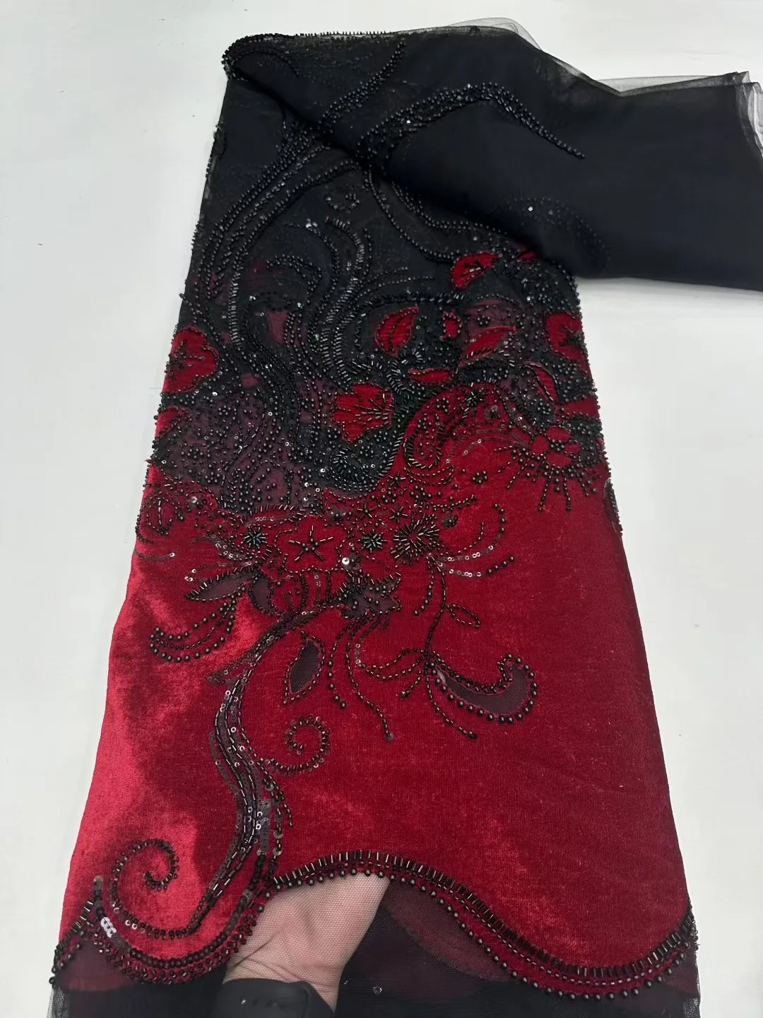

Elegant French Embroidery Mesh Lace Fabric with Bead And Sequin for African Nigerian Wedding Dresses Fashionable