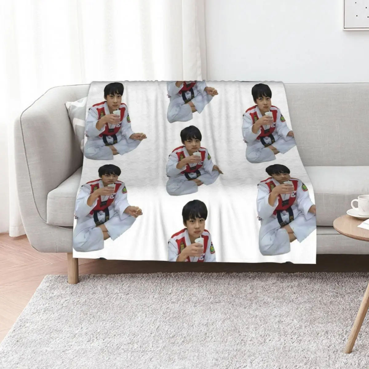 

Jungwon Pre Debut I-LAND Throw Blanket warm winter Fashion Sofas Blankets Sofas Of Decoration Cute Plaid Blankets