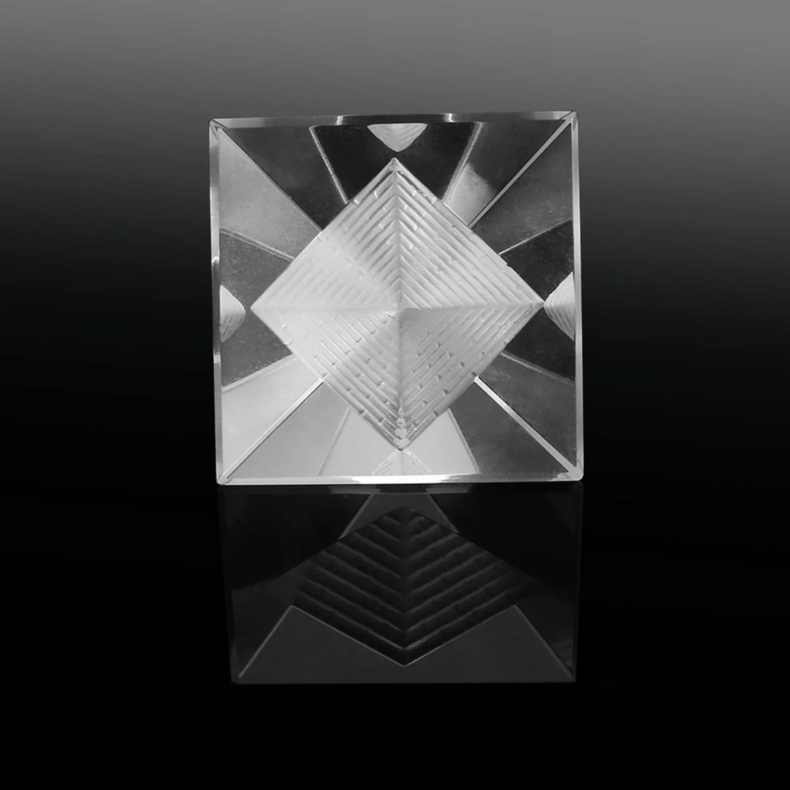 Crystal Pyramid Quartz Stone Carving Figurines Home Decoration Furnishing Article