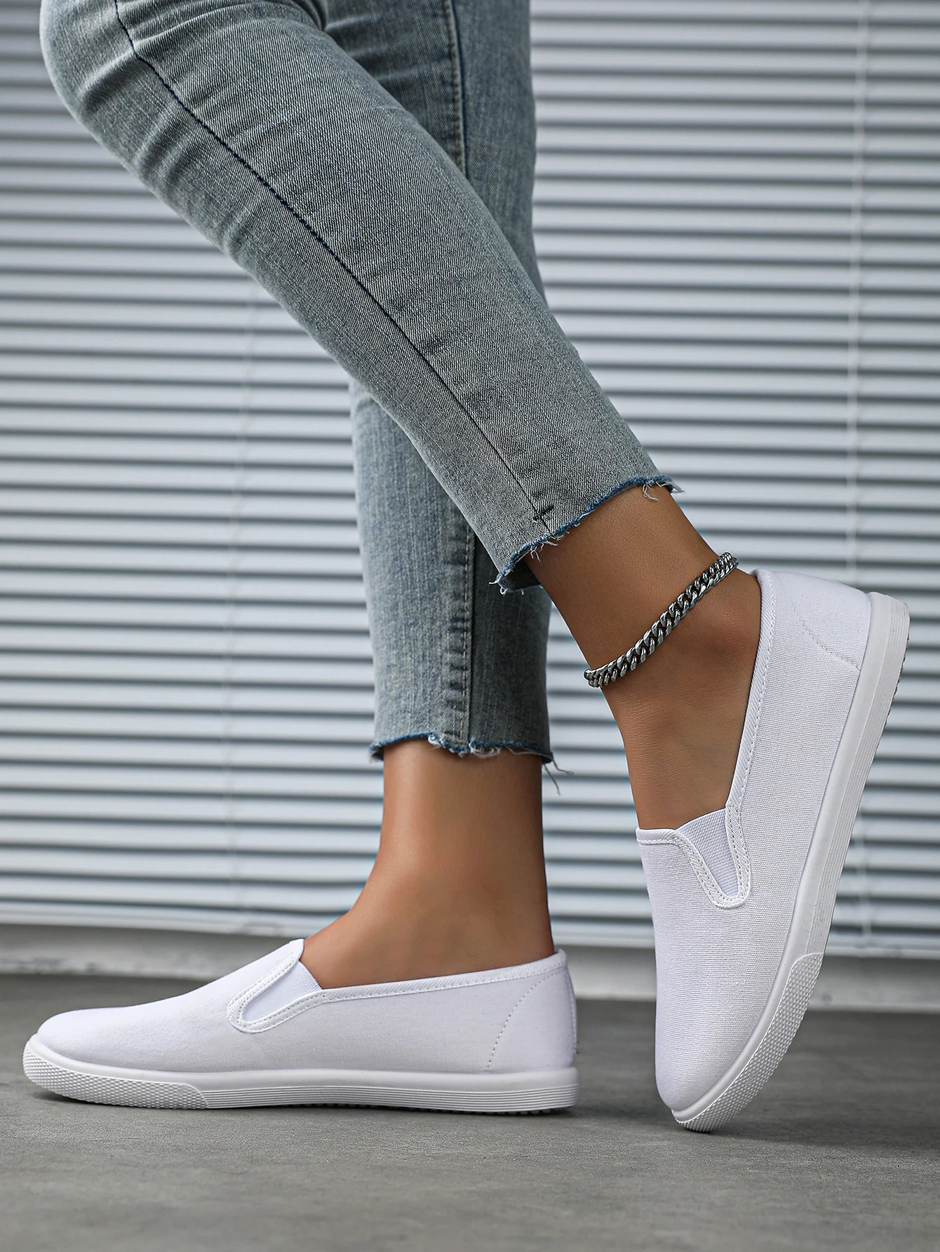 Leichte Low-Top-Freizeitschuhe aus Segeltuch für Damen im Freien