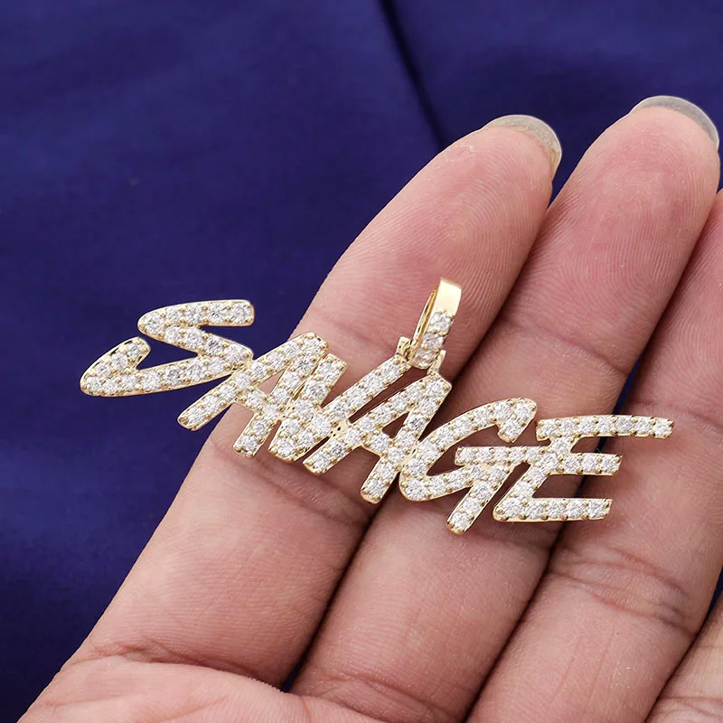 Colgante de letra salvaje de oro amarillo de 10K de Provenza con diamantes moissanitas DEF para mujer, colgante con nombre personalizado para fiesta de aniversario