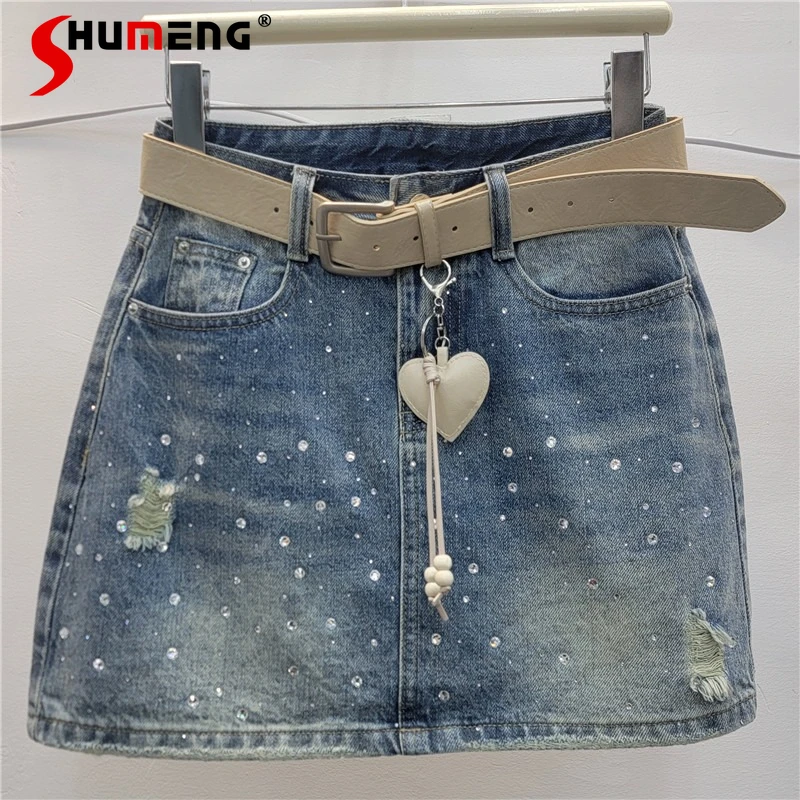 

Модные джинсовые мини-юбки со стразами для женщин, лето 2026, новая тонкая модель, элегантная и стильная юбка, женственная, удобная, универсальная, А-силуэт