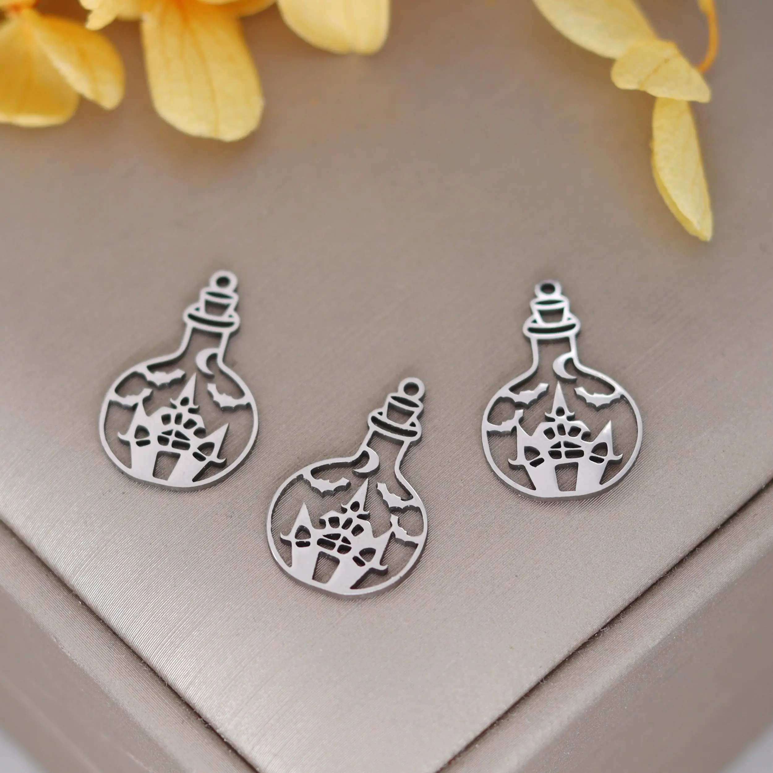 3pcs Haunted Mansion Moon And Bats DIY Craft Earrings Necklace Stainless Steel Pendant Charms For Jewelry Making Accessory