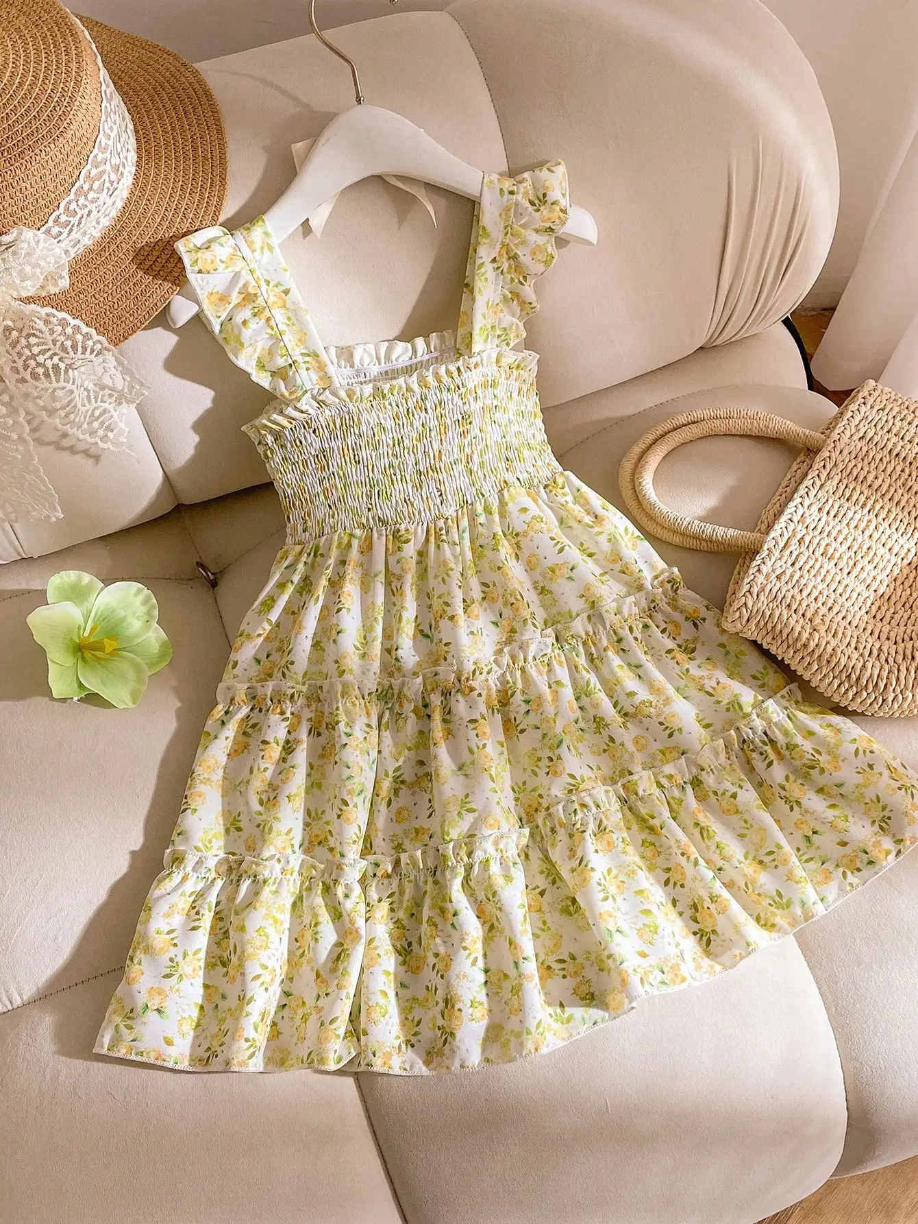 

Платье с цветочным принтом и оборками на рукавах для женщин