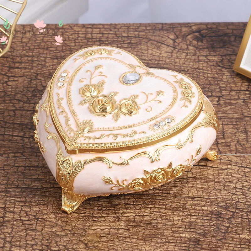 Classical style exquisite love jewelry box clamshell type with mirror jewelry necklace ring storage box