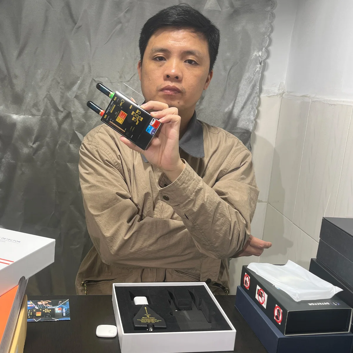 

Портативное устройство для защиты конфиденциальности PROTECT1206S – детектор скрытых камер, GPS-трекер, обнаружитель подслушивающих устройств для путешествий и отелей