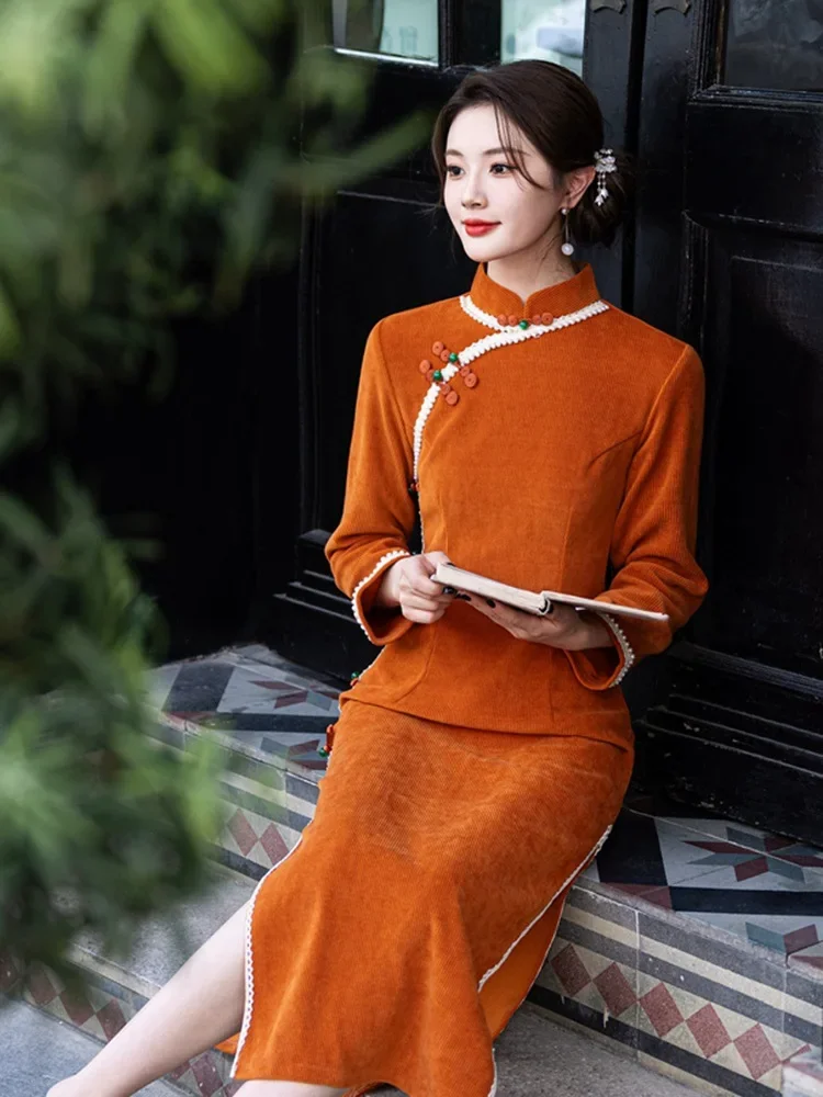 

Young Style Elegant Lady Orange Velvet Long Cheongsam 2024 Autumn And Winter New Chinese Style Short Sleeved Qipao Dress