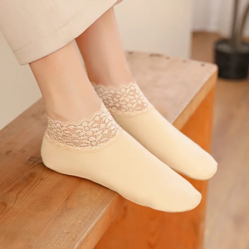 

1 Pair Lace Edge Plush Socks For Women Solid Color Plus Velvet Anti-slip Socks Autumn Winter Snow Boots Socks Floor Socks