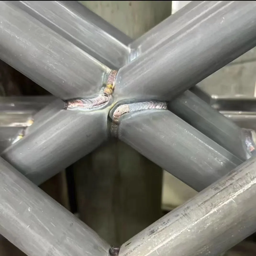 19*1.2mm(wall) Seamless steel tubing for automotive modification, racing cars, and light aircraft.