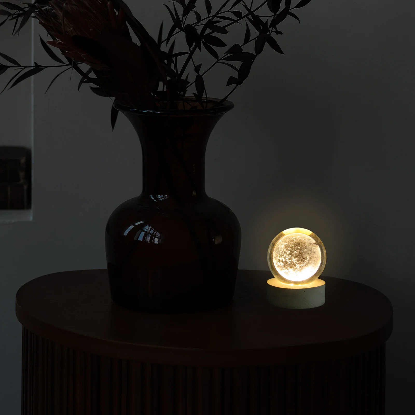 

LED Globe Moon 6CM Gentle Eye Friendly Gift Halloween Christmas Bedroom Atmosphere Lampe Star Sky Projector Home