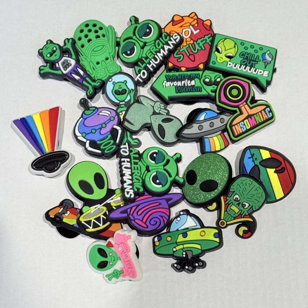 

21Pcs Green Alien Spaceship PVC Shoe Charms Cool Stuff Allergic to Humans Sandal Buckle Decorations Fit Adult Party Gift