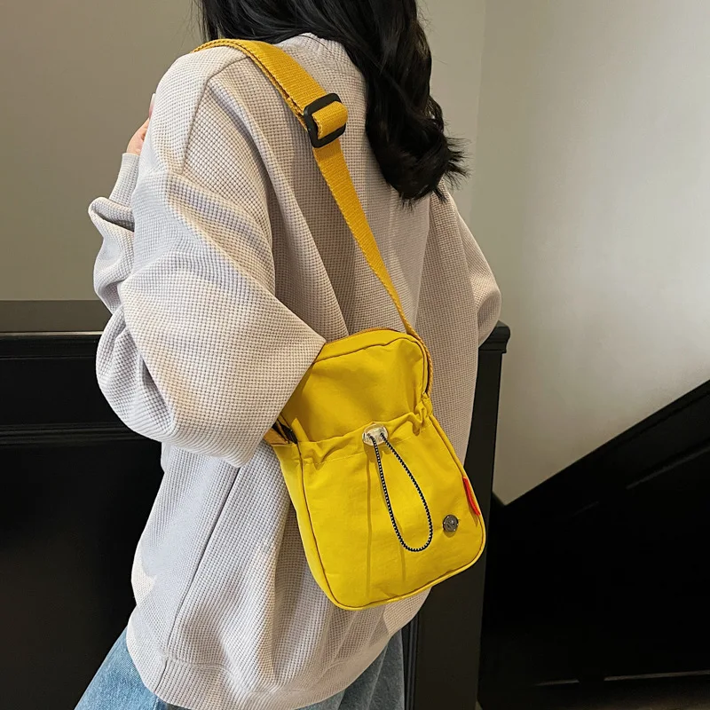 

Korean Version of Small Fresh Drawstring Bucket Bag Women's Versatile Small Satchel Shoulder Messenger Bag Mobile Phone Bag