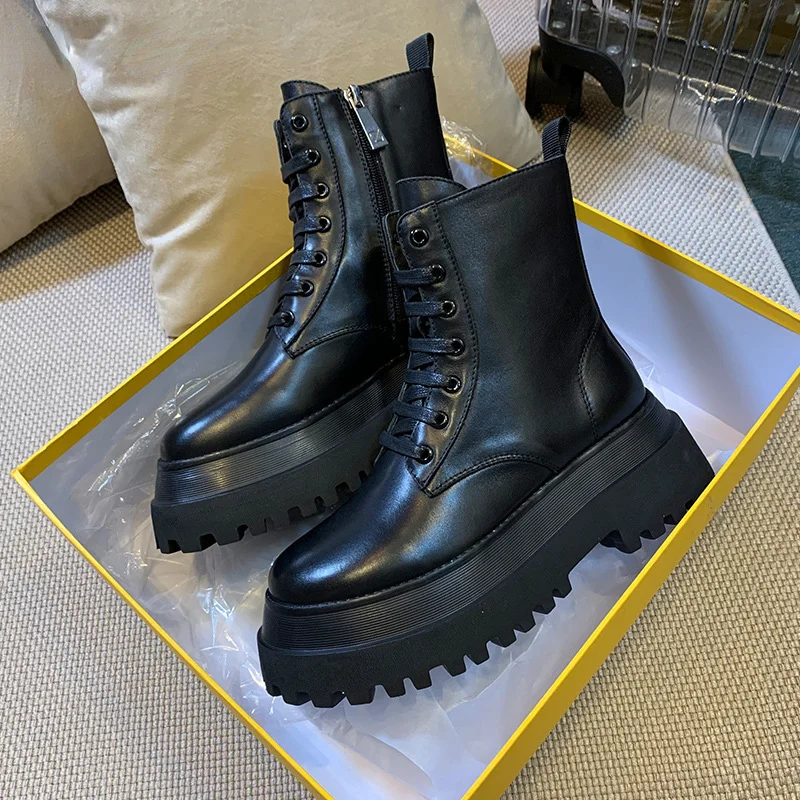 Botas curtas femininas novo inverno cor sólida fina única mulher respirável plataforma aumentada botas de motocicleta outono moda preto