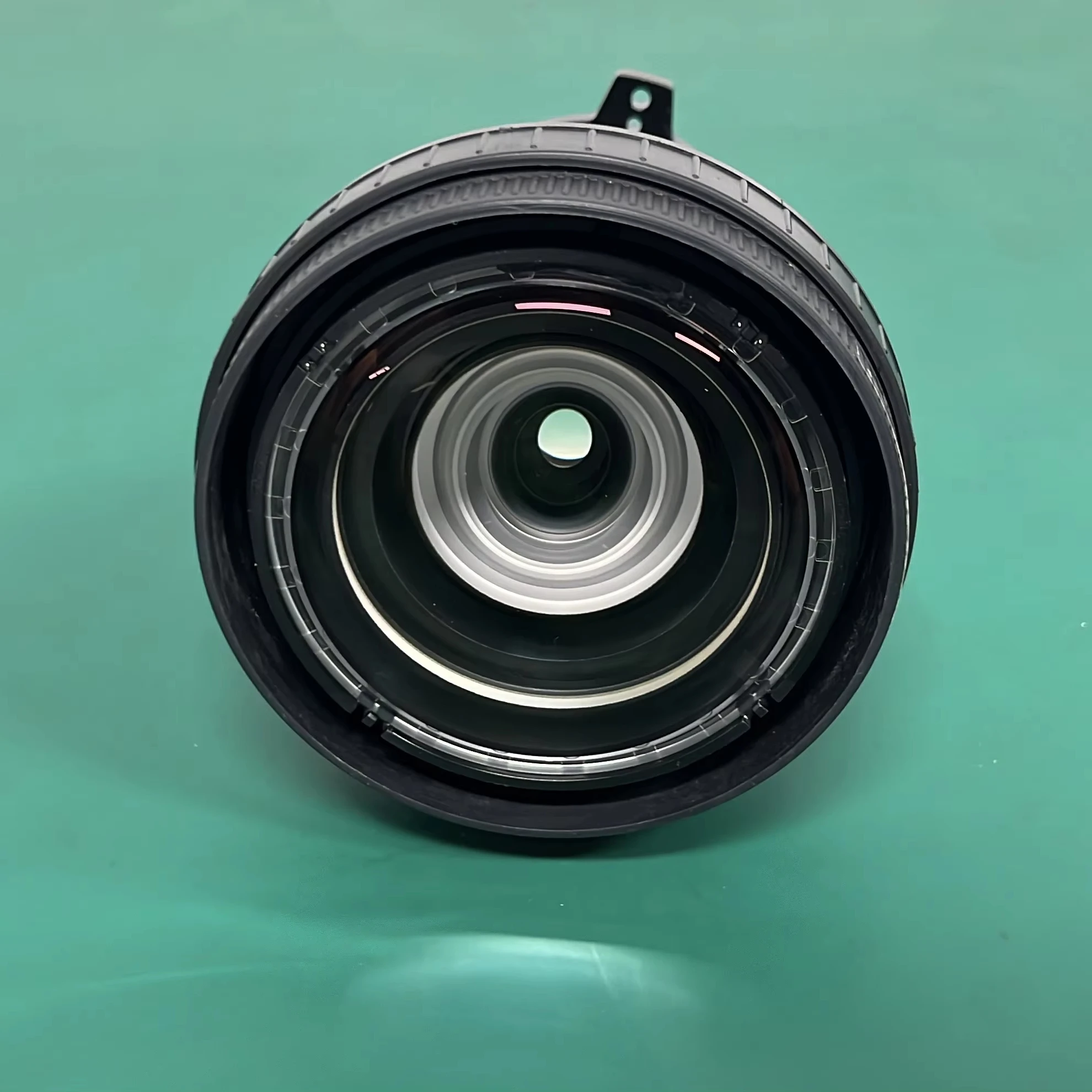 0.75-1.2 Short Throw Projector Lens Manual Focus  Suitable Large Outdoor Mapping for DLP Projector