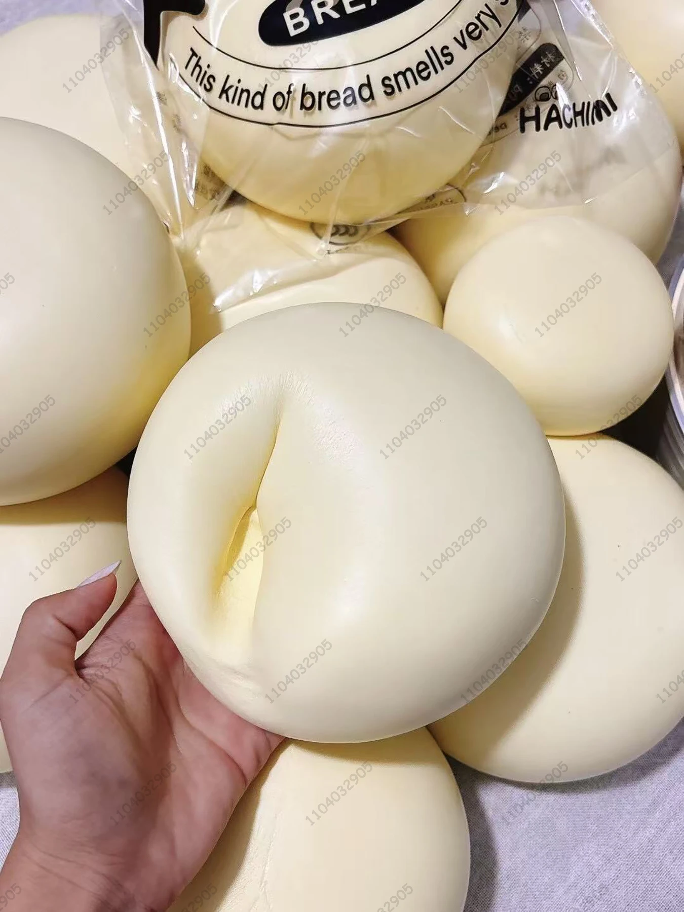 ของเล่นบีบมิลค์บันสุดนุ่ม บีบแล้วเด้งช้า ของเล่นบีบมือคลายเครียด ของขวัญเพื่อการผ่อนคลาย