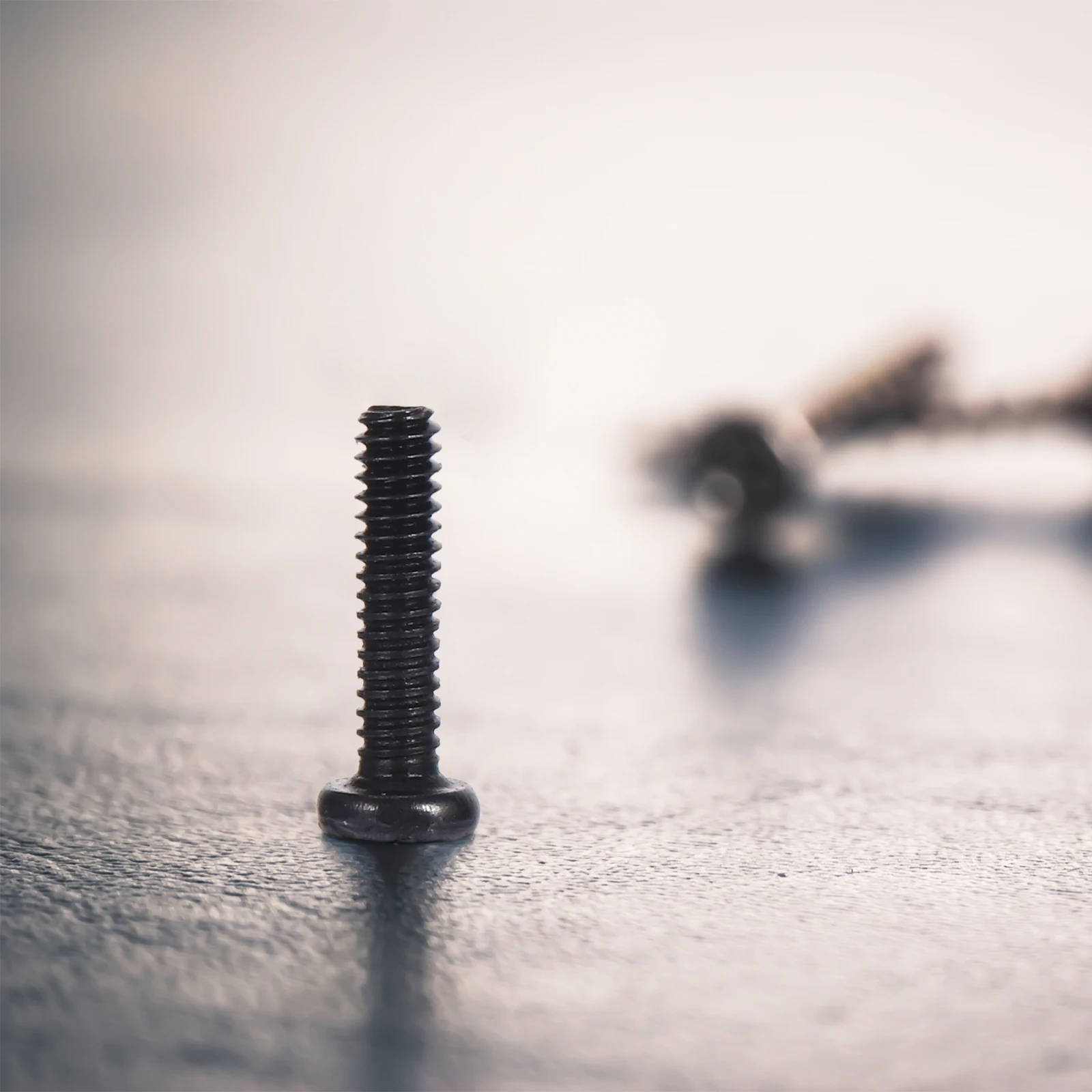 

1 set Miniature Screw Kit 18 Specifications High Quality Small Screws for Glasses Watch Repair Tools Steel Mini Screws Glass