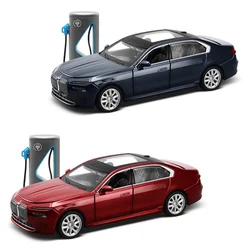 1/32 bmw i7 Alloy Car Model Diecast Metal New Energy Vehicles Car Model High Simulation Sound and Light Collection Kids Toy Gift