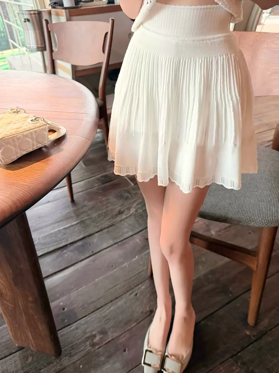 

Swan Lake Hollow Ice Silk Half Skirt High Waist Slim Short A-Line Versatile Spring Summer New Style Women's Fashion Skirt