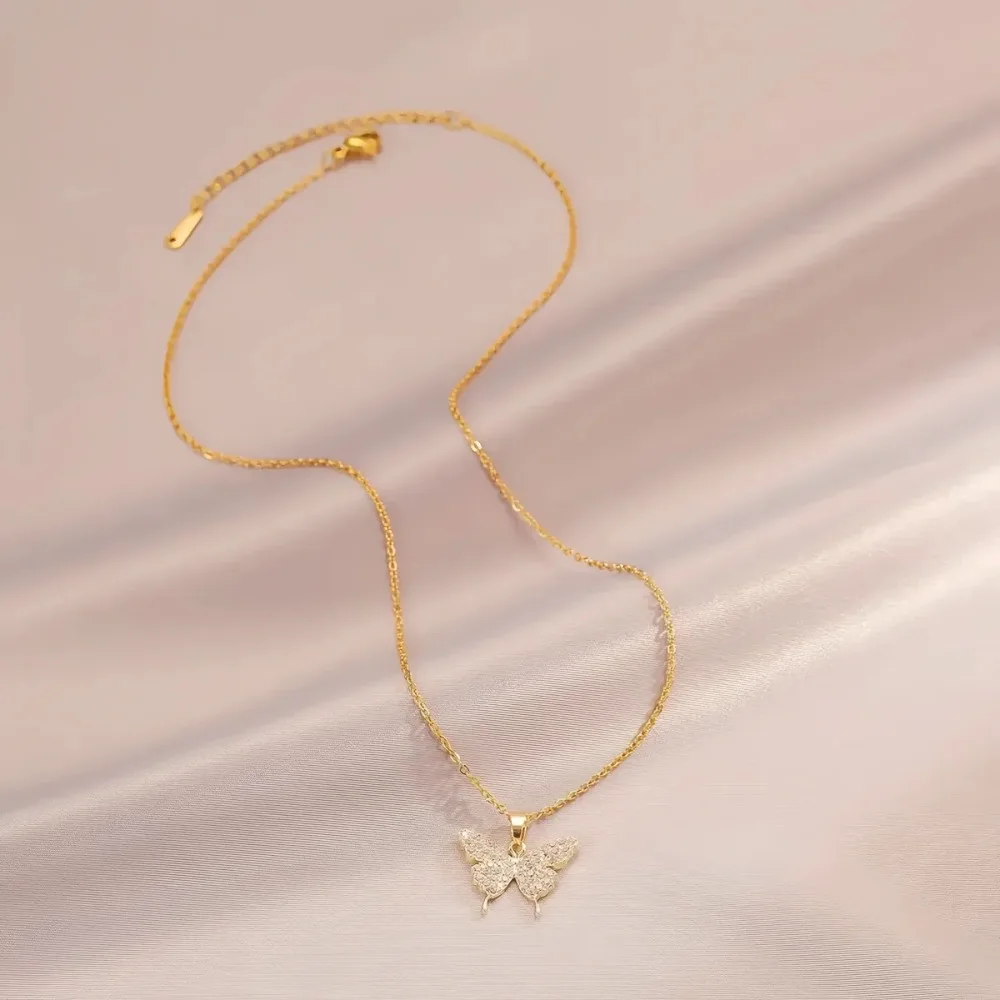 Glänzende Schmetterlings-Halskette, exquisiter goldener Kristall-Anhänger, Kragen-Kette, Halskette, Damen, Hochzeit, Party, Schmuck, Geschenk, Schleife-Anhänger
