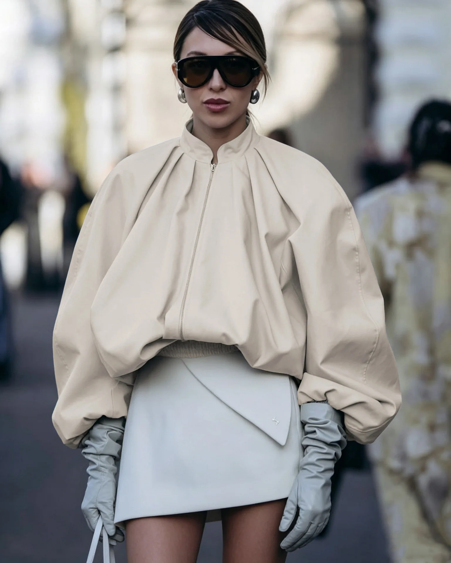 Autumn Minimalist Women Outerwear Streetwear Lady Short Coat Stand Collar Lantern Sleeve Jacket Zip Up Gathered Oversized