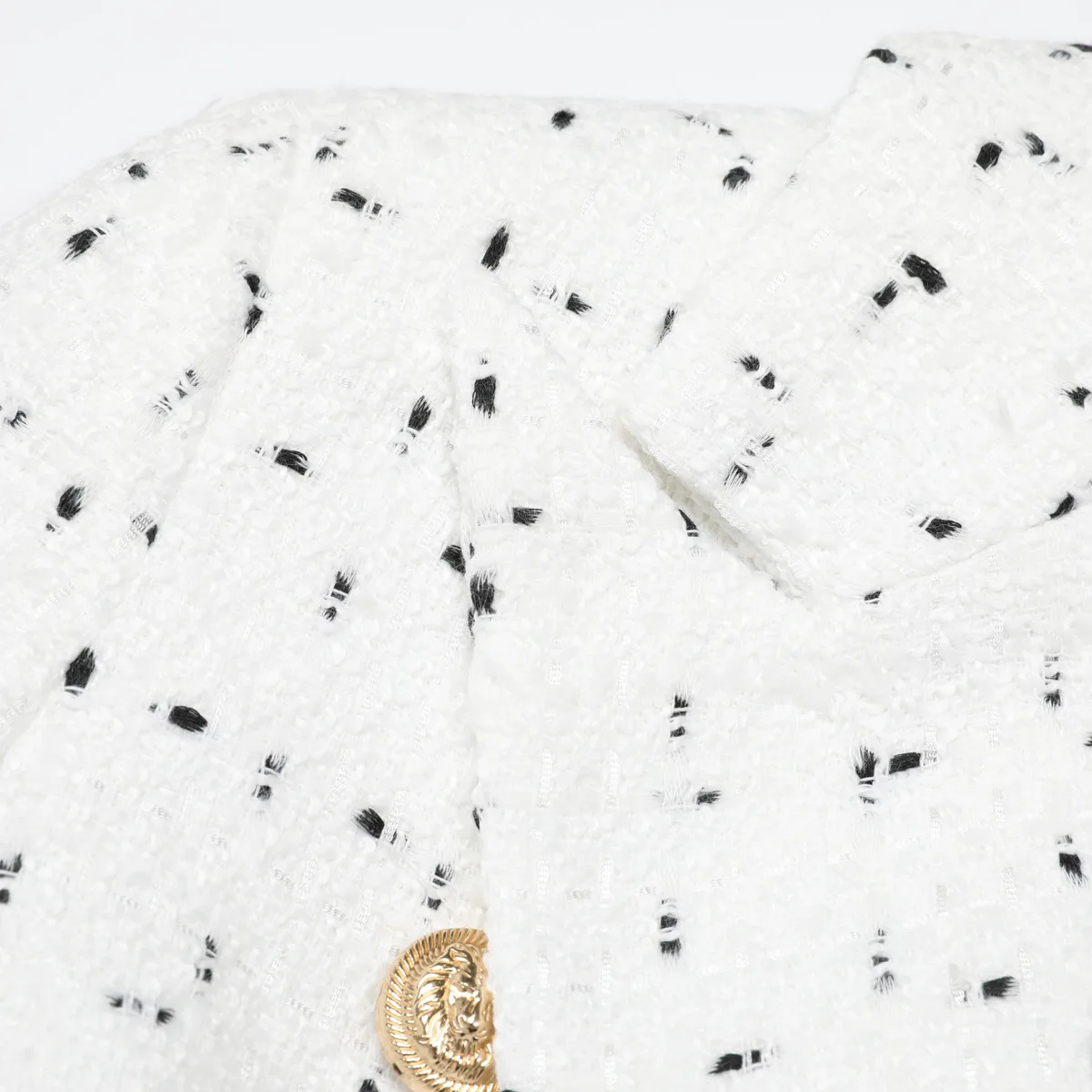 White Slim Women's Blazers Lion Head Gold Button Suit Jacket 2026 Spring Office Lady Elegant Coat Long Sleeve Notched Collar Top